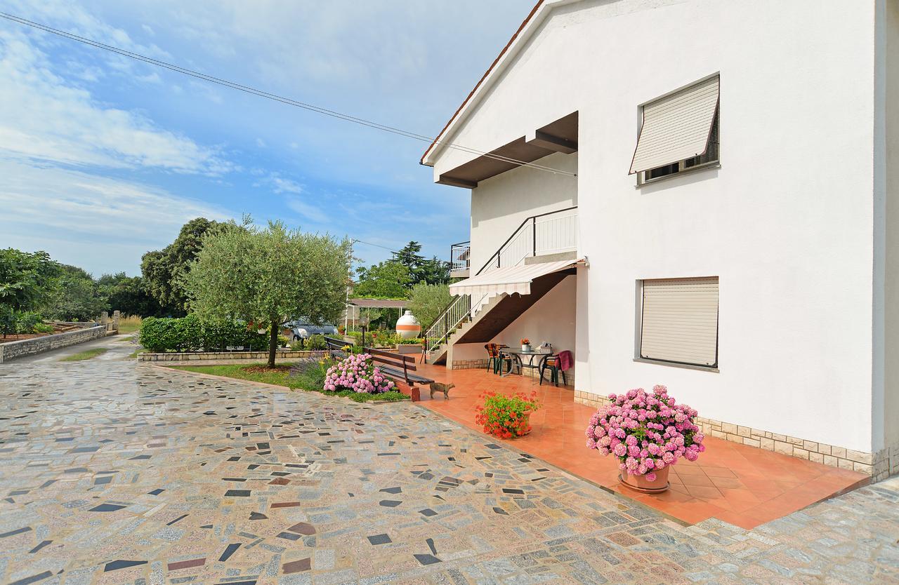 Apartment & Room Tanja 1552 พูลา ภายนอก รูปภาพ